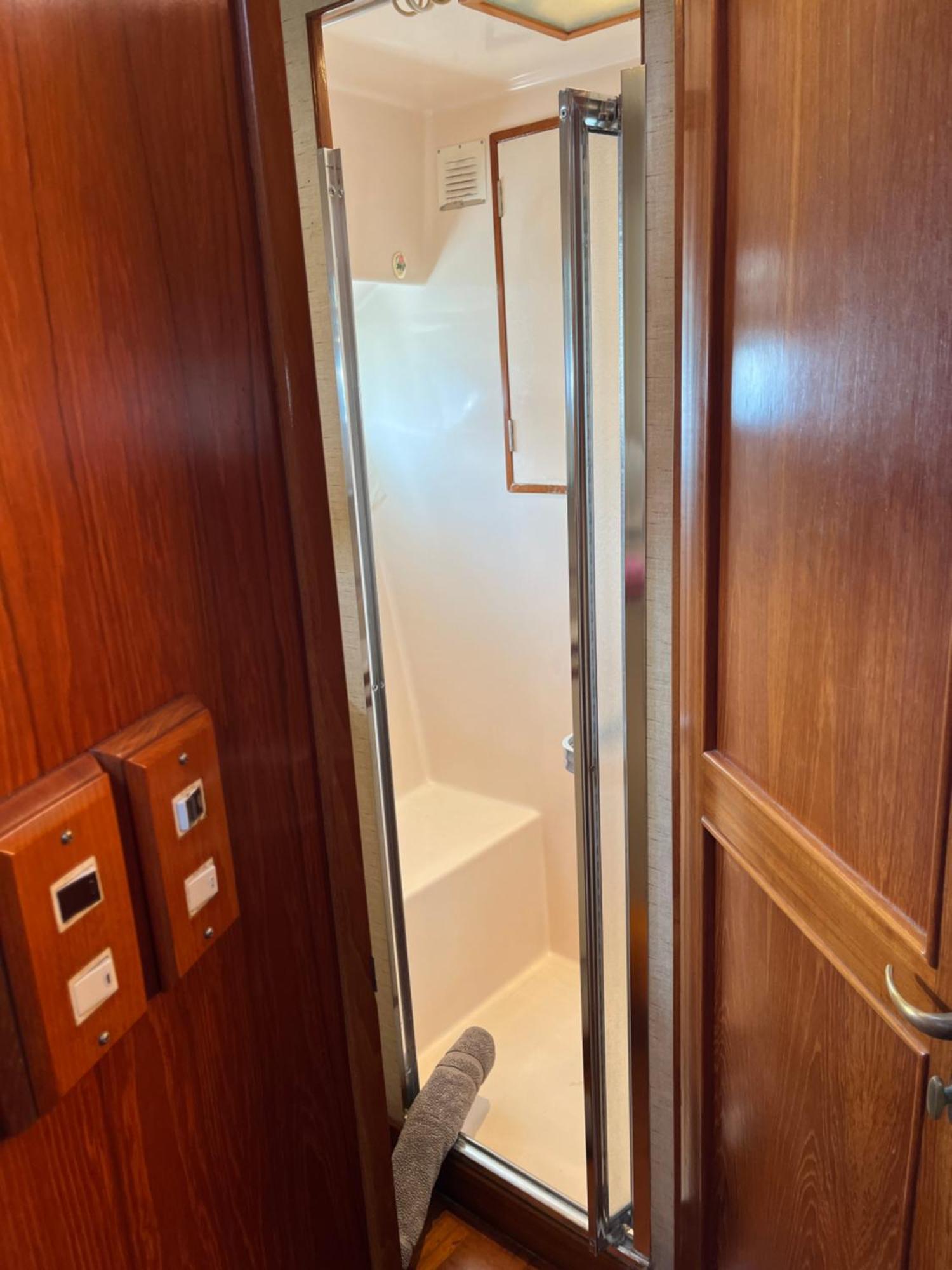 Yacht Moineau Vi Hotel en barco *
