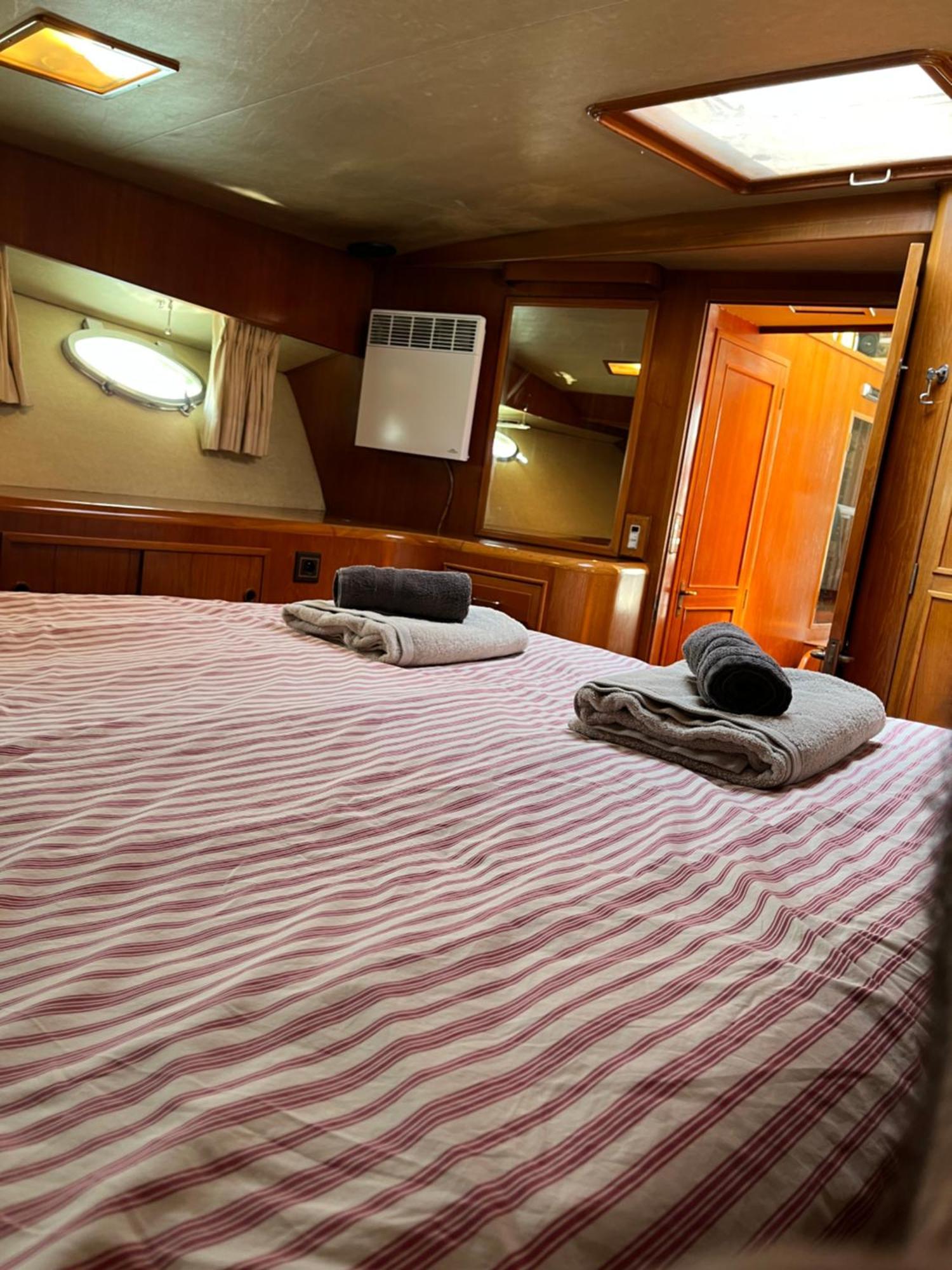 Yacht Moineau Vi Hotel en barco *